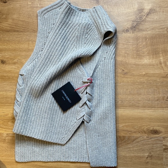 Knit top - Picture 3 of 4